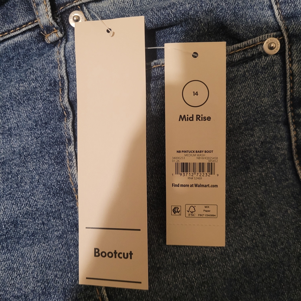 No Boundaries Blue Mid-Rise Bootcut Jeans with Front Seams - Picture 3 of 8